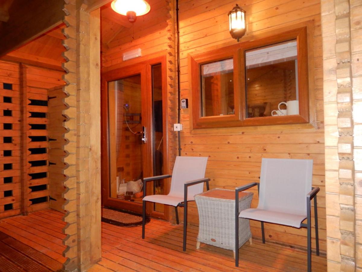 Balmoral Studio Lodge Ellesmere Zewnętrze zdjęcie