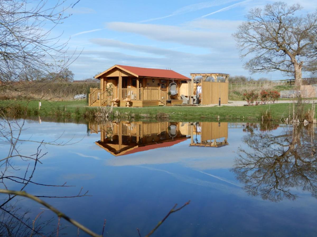 Balmoral Studio Lodge Ellesmere Zewnętrze zdjęcie