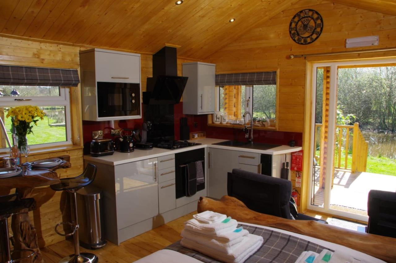 Balmoral Studio Lodge Ellesmere Zewnętrze zdjęcie