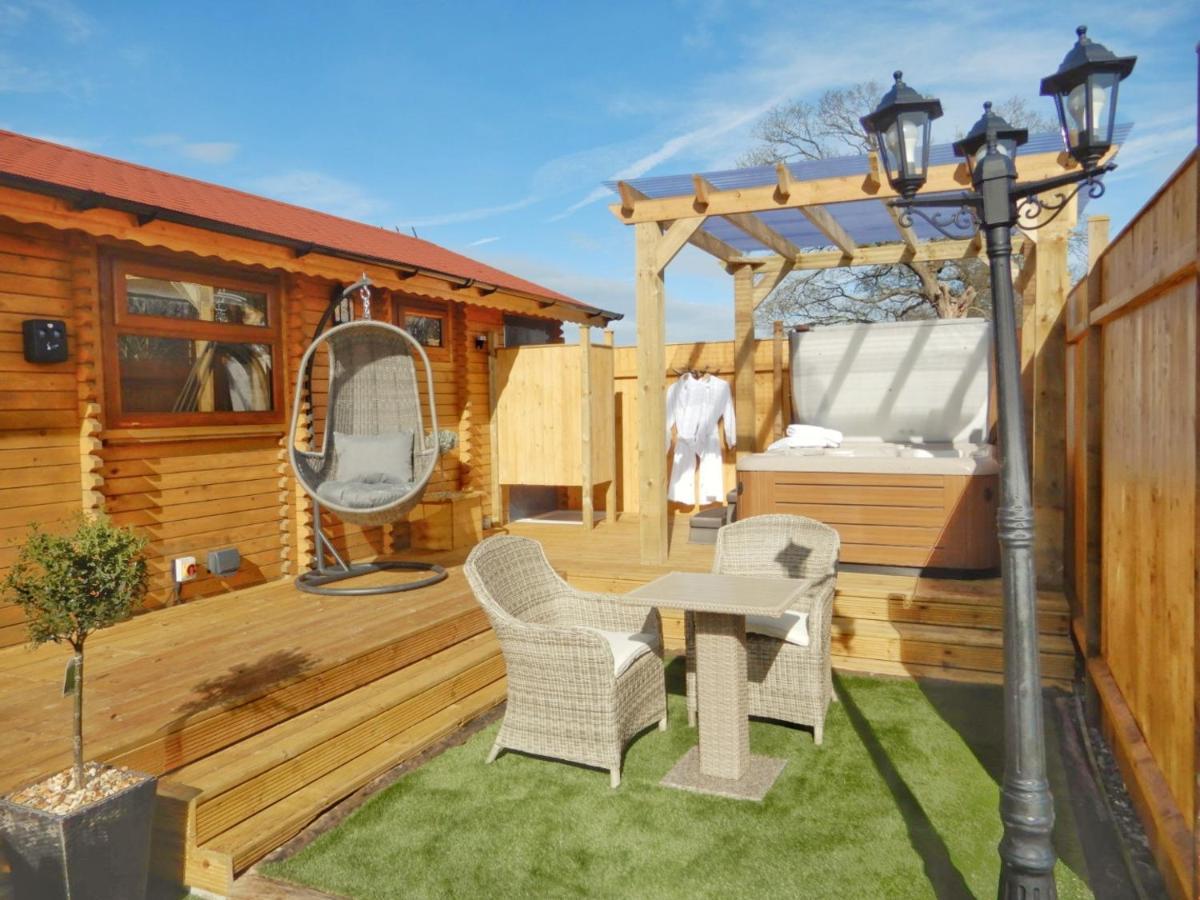 Balmoral Studio Lodge Ellesmere Zewnętrze zdjęcie