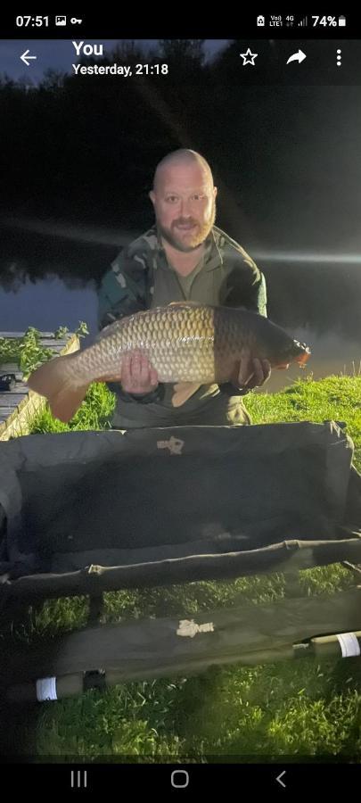 Balmoral Studio Lodge Ellesmere Zewnętrze zdjęcie